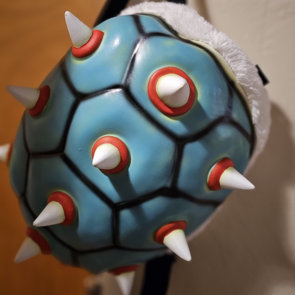 Koopa Backpack Cool White Spiked Shell ( about same size as loungefly) - Picture 3 of 8
